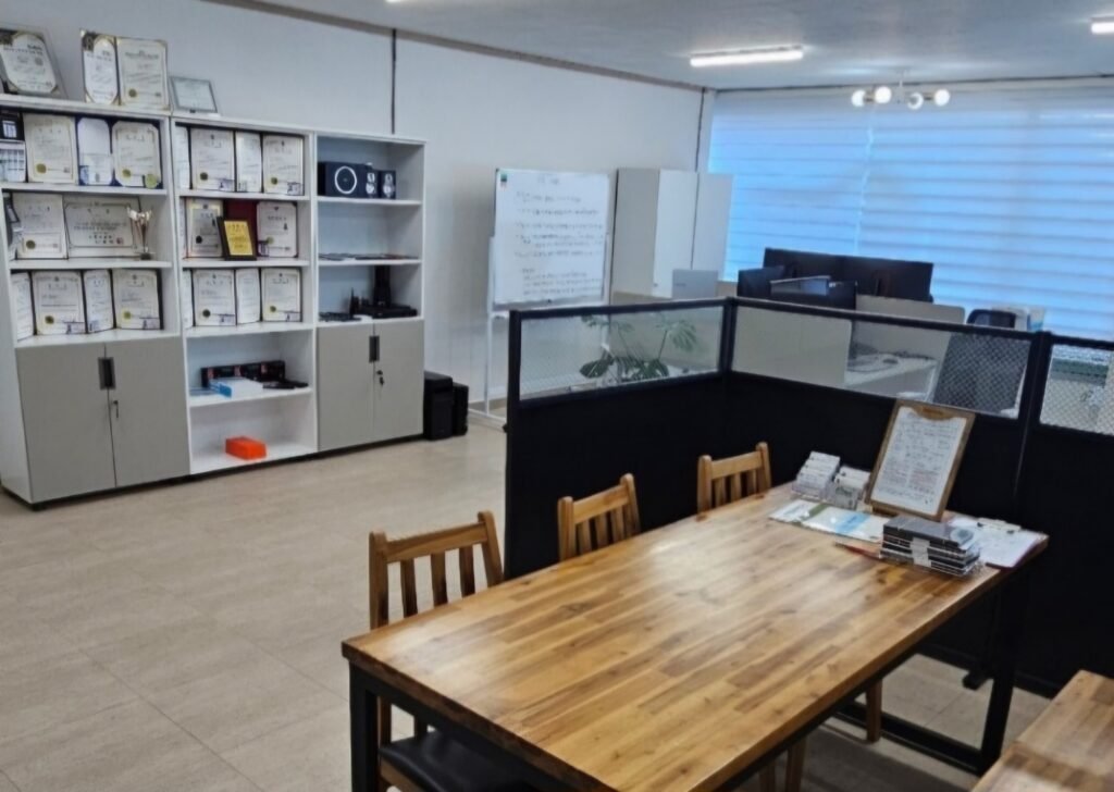 고탐정사무소 내부